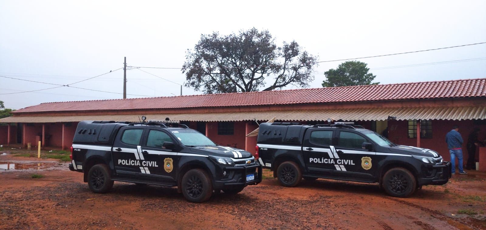 Polícia Civil cumpre dois mandados de busca e prende dois traficantes em Ivinhema