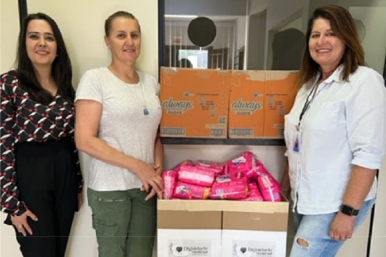 Campanha Dignidade Menstrual arrecada mais 2 mil absorventes para APAE de Pouso Redondo