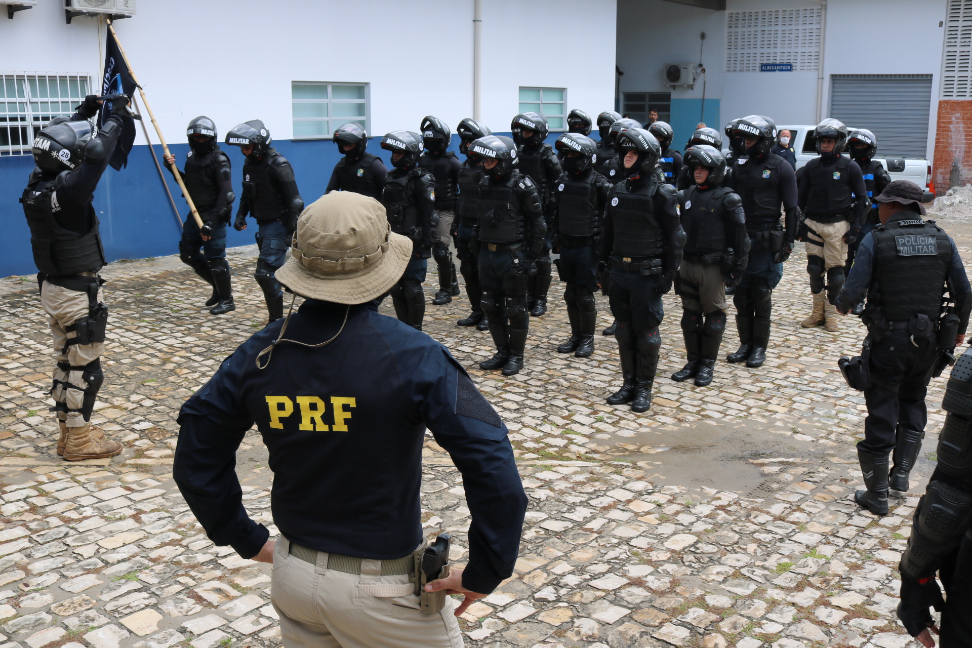 Sergipe: PRF promove capacitação de identificação veicular para alunos do CETAM da PM/SE
