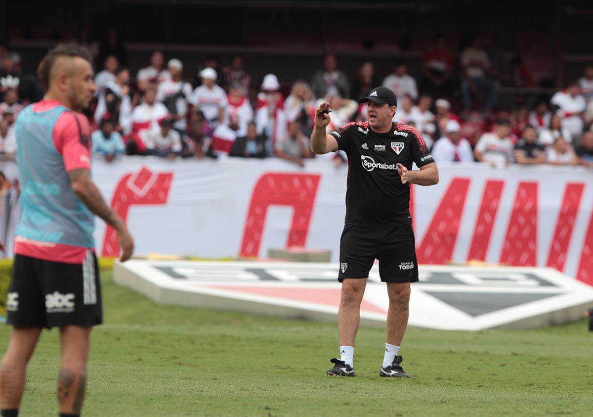 Ceni: “É importante para o atleta sentir a presença de espírito do torcedor”