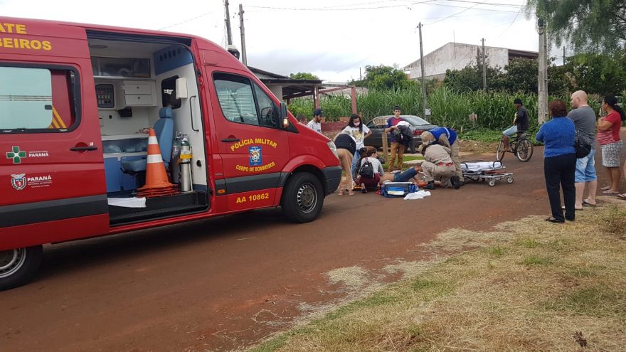 Corpo de Bombeiros são acionados para atendimento à uma vítima de queda de moto