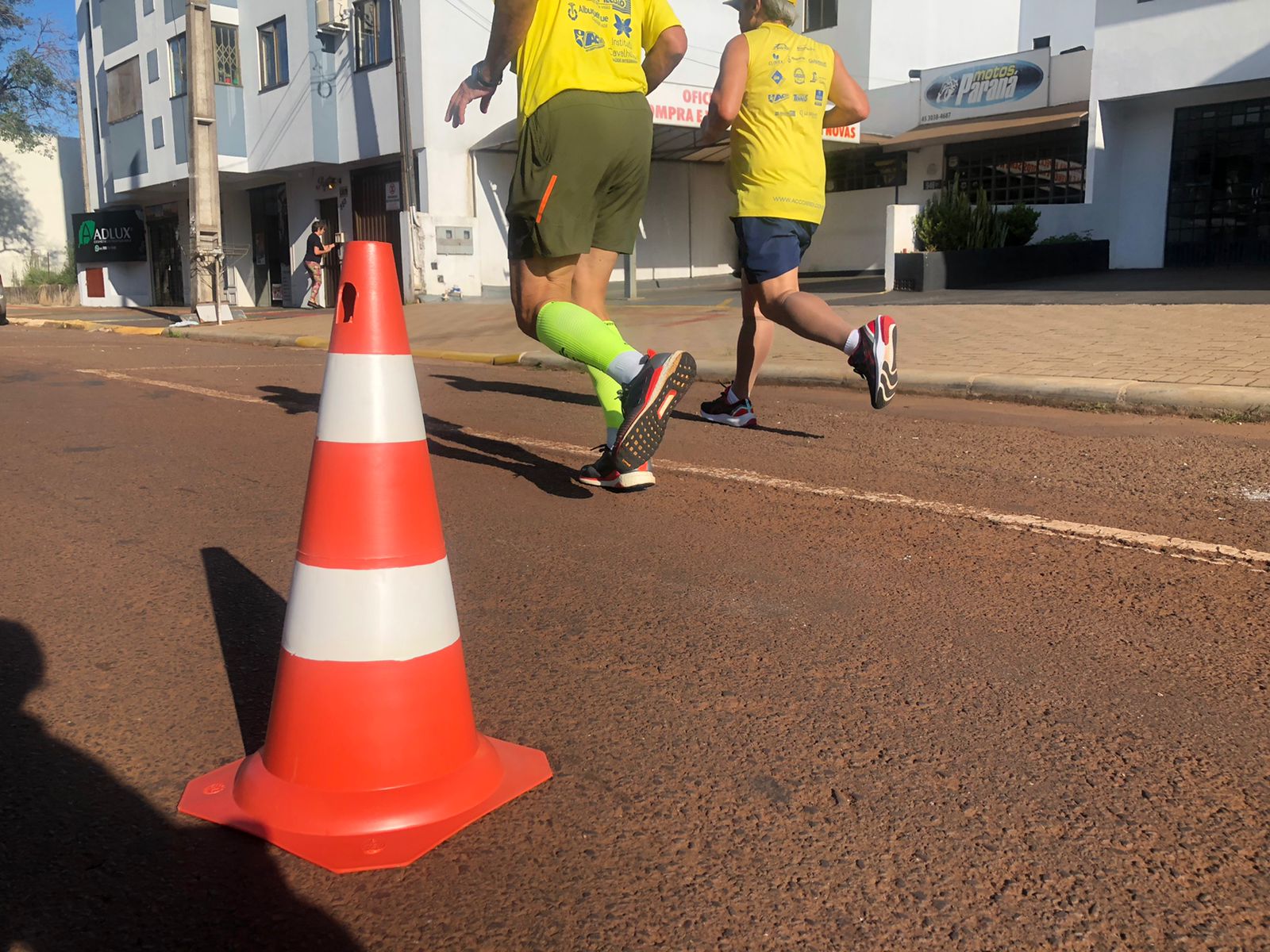 950 atletas participam de corrida no Centro de Cascavel