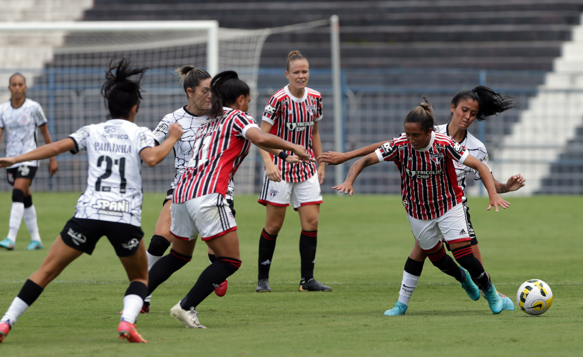 São Paulo empata com o Corinthians em primeiro Majestoso Feminino do ano