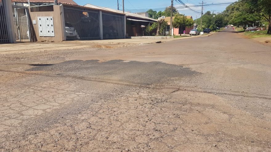 Buracos nas ruas de Cascavel estão sendo tapados