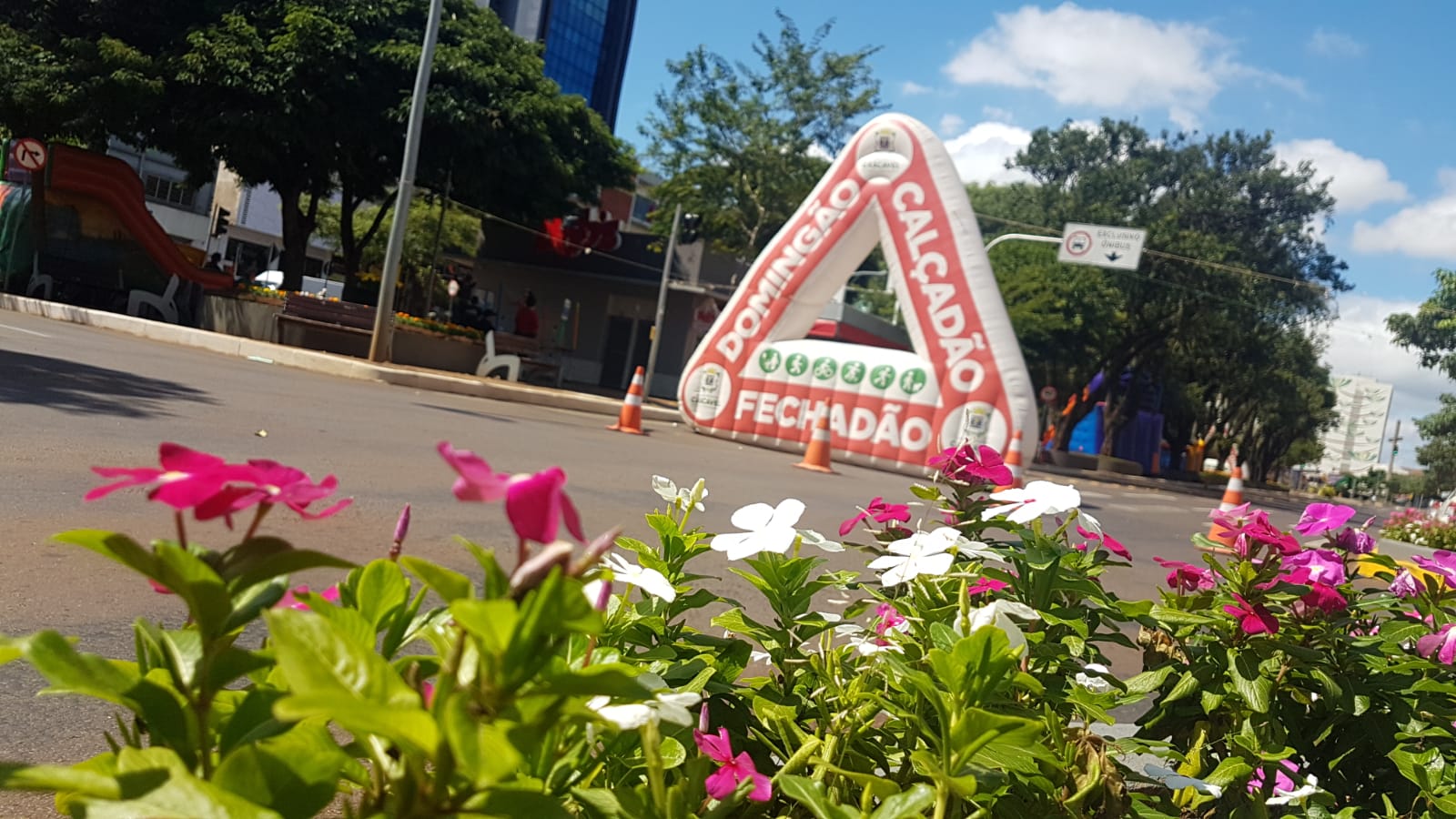 Cascavel tem calçadão fechado para tarde de recreações