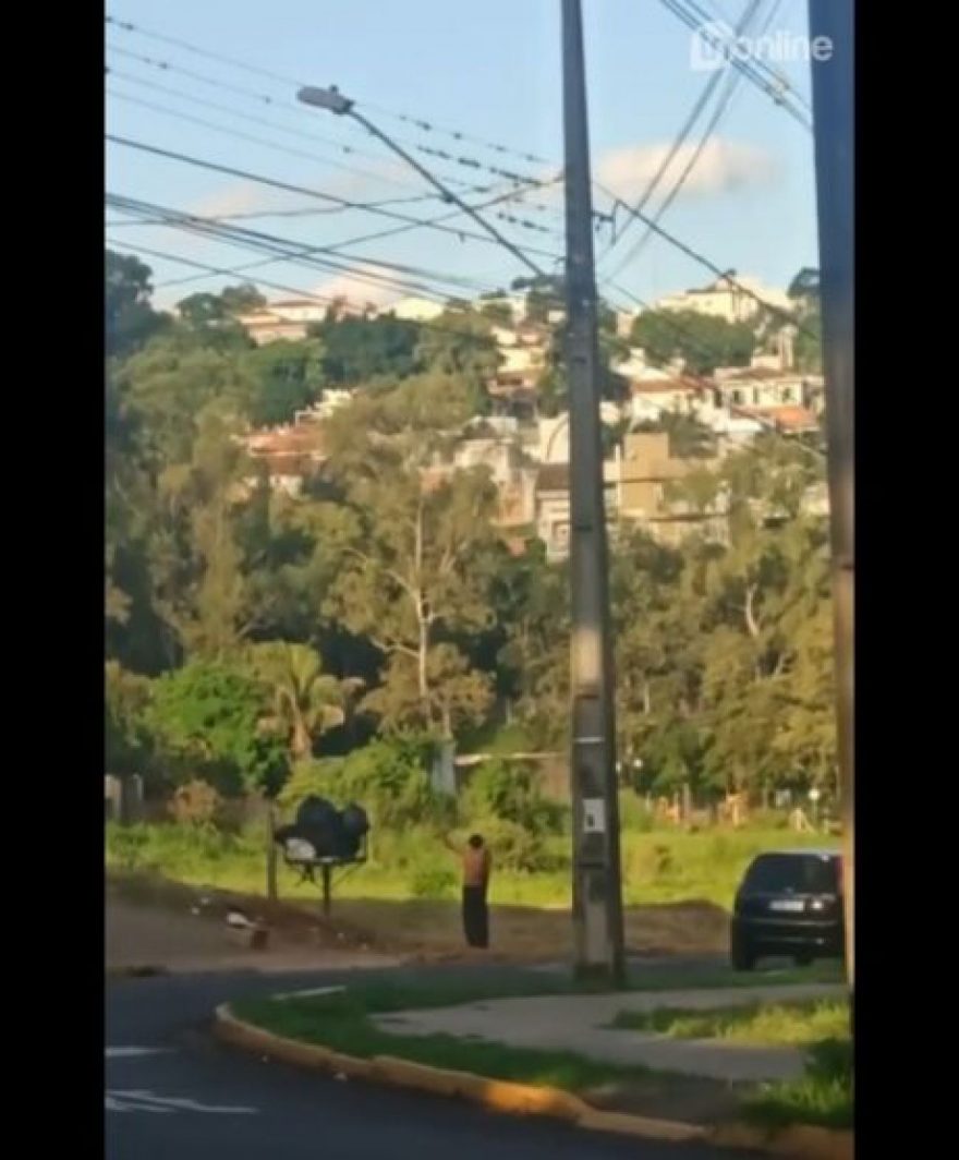 Homem armado com arco e flecha próximo ao Jaboti chama a atenção