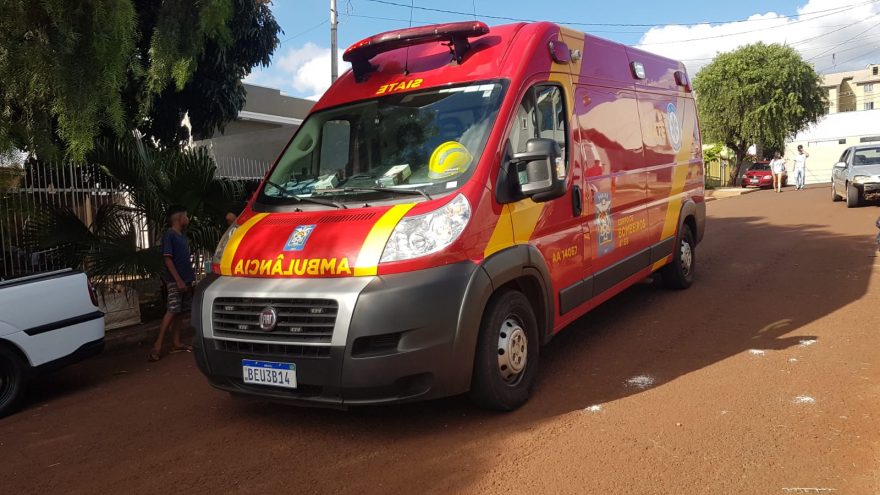 Ciclista fica ferido após ser atingido por carro no Jardim Melissa