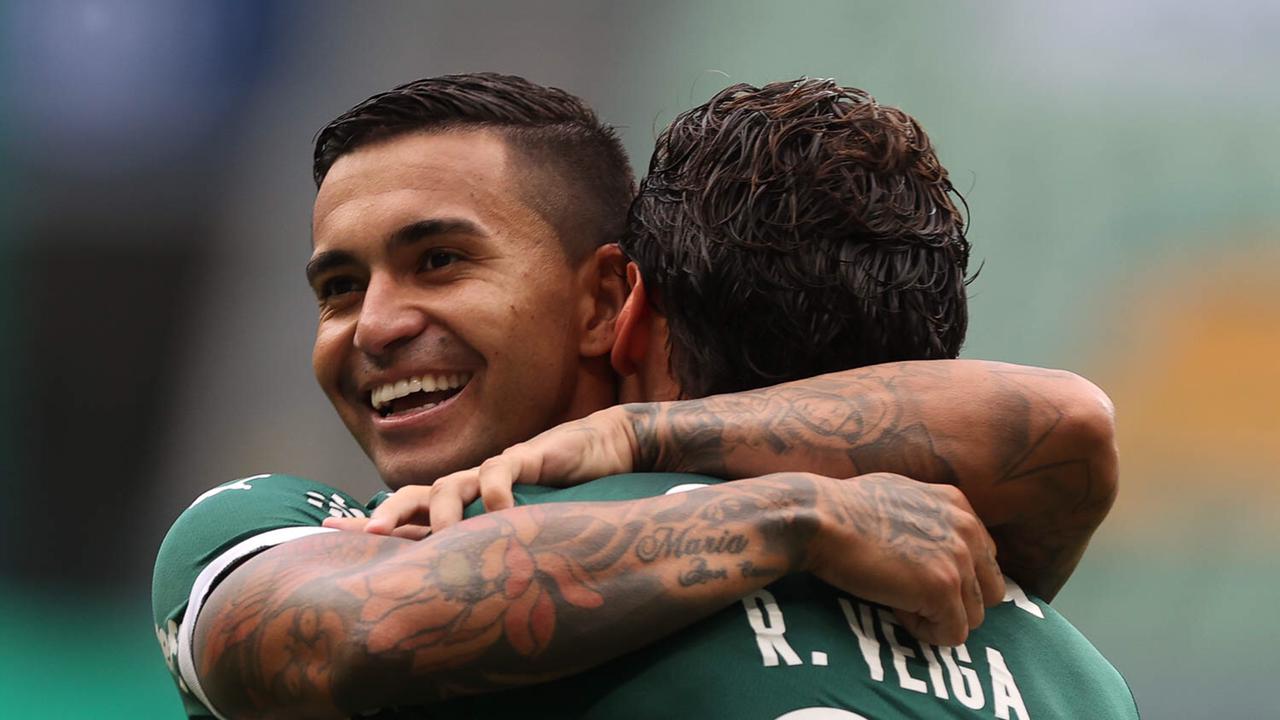 Com oito títulos, Dudu se isola como maior campeão pelo Palmeiras neste século