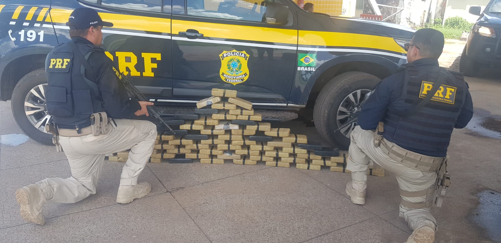 PRF apreende 71kg de pasta base de cocaína em Peritoró