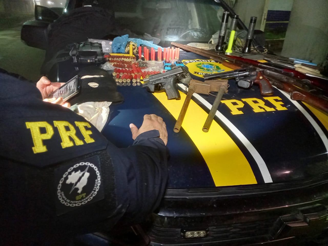 PRF apreende 05 armas de fogo e 133 munições, em Ipixuna do Pará/PA