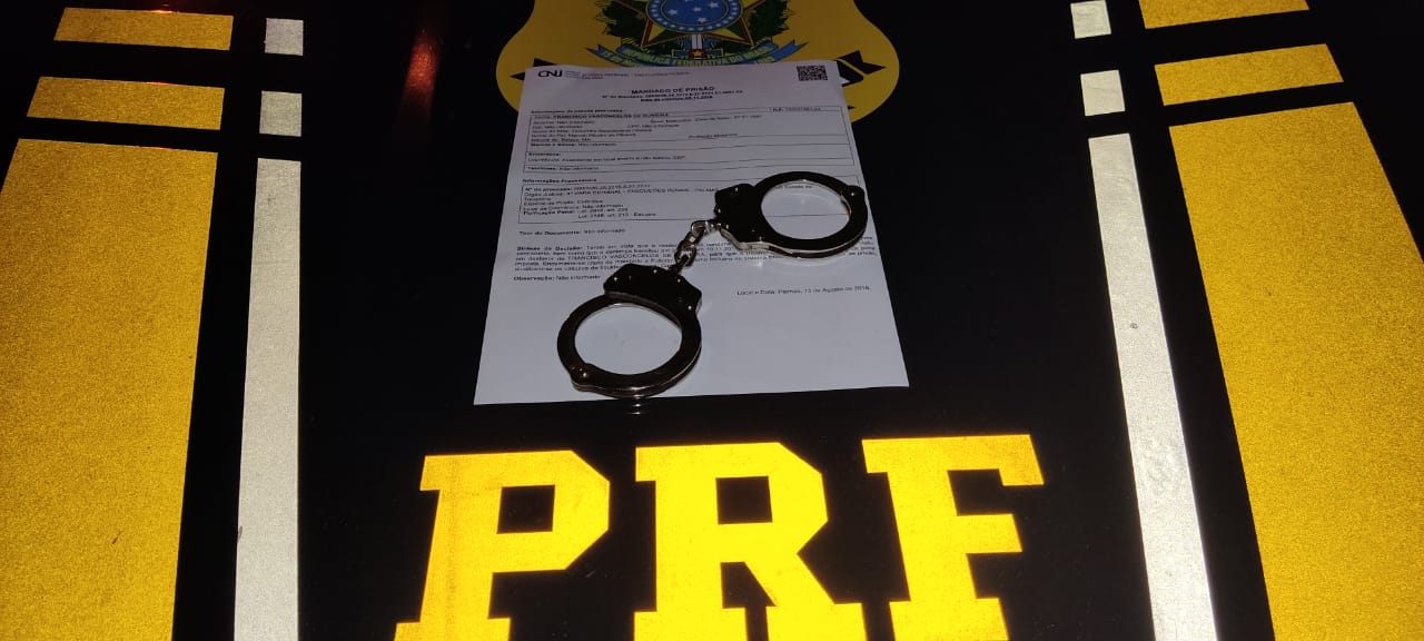 PRF cumpre dois mandados de prisão nas BRs 135 e 230