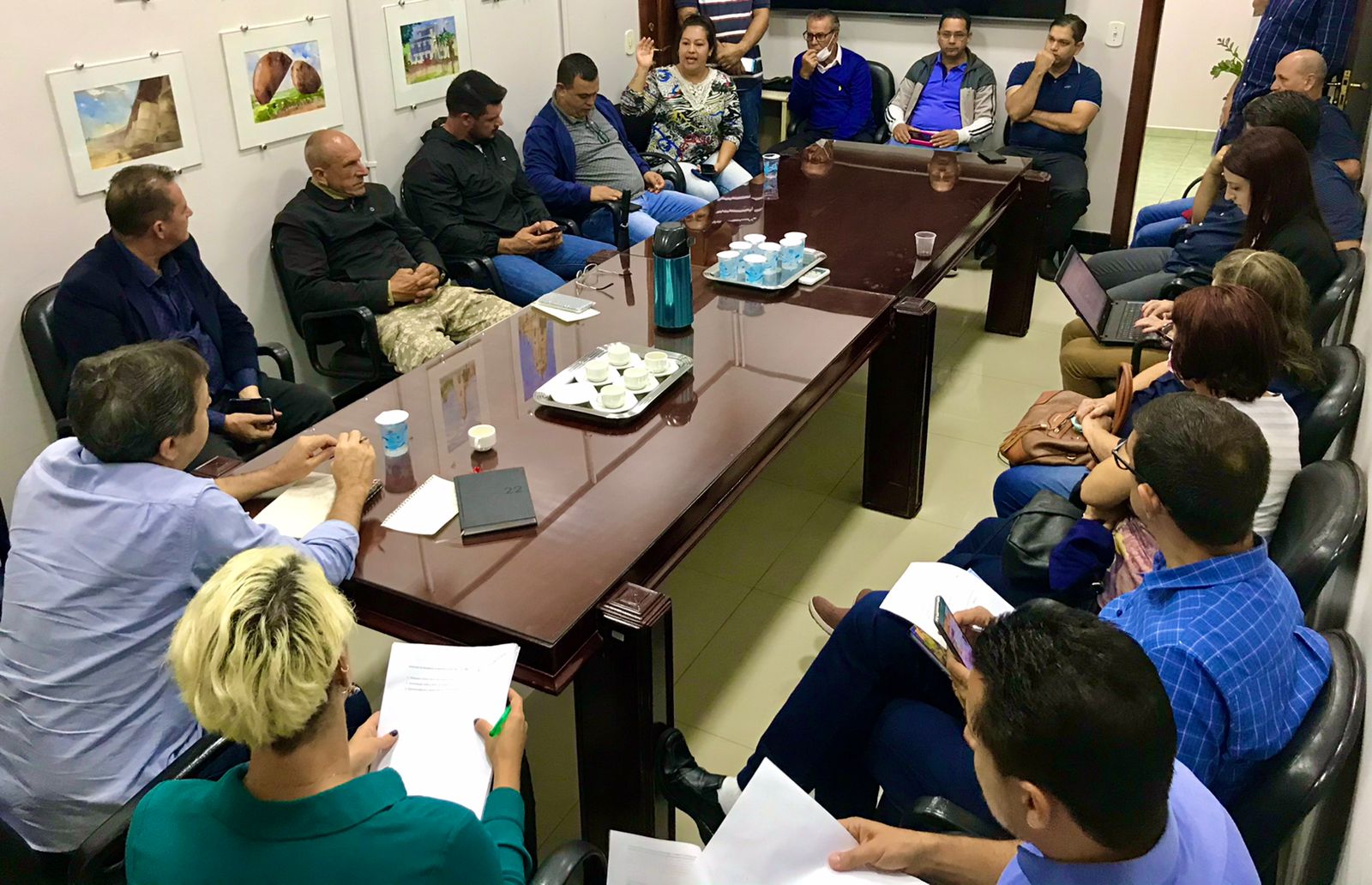 Prefeito Chico Brasileiro recebe lideranças da região norte de Foz do Iguaçu