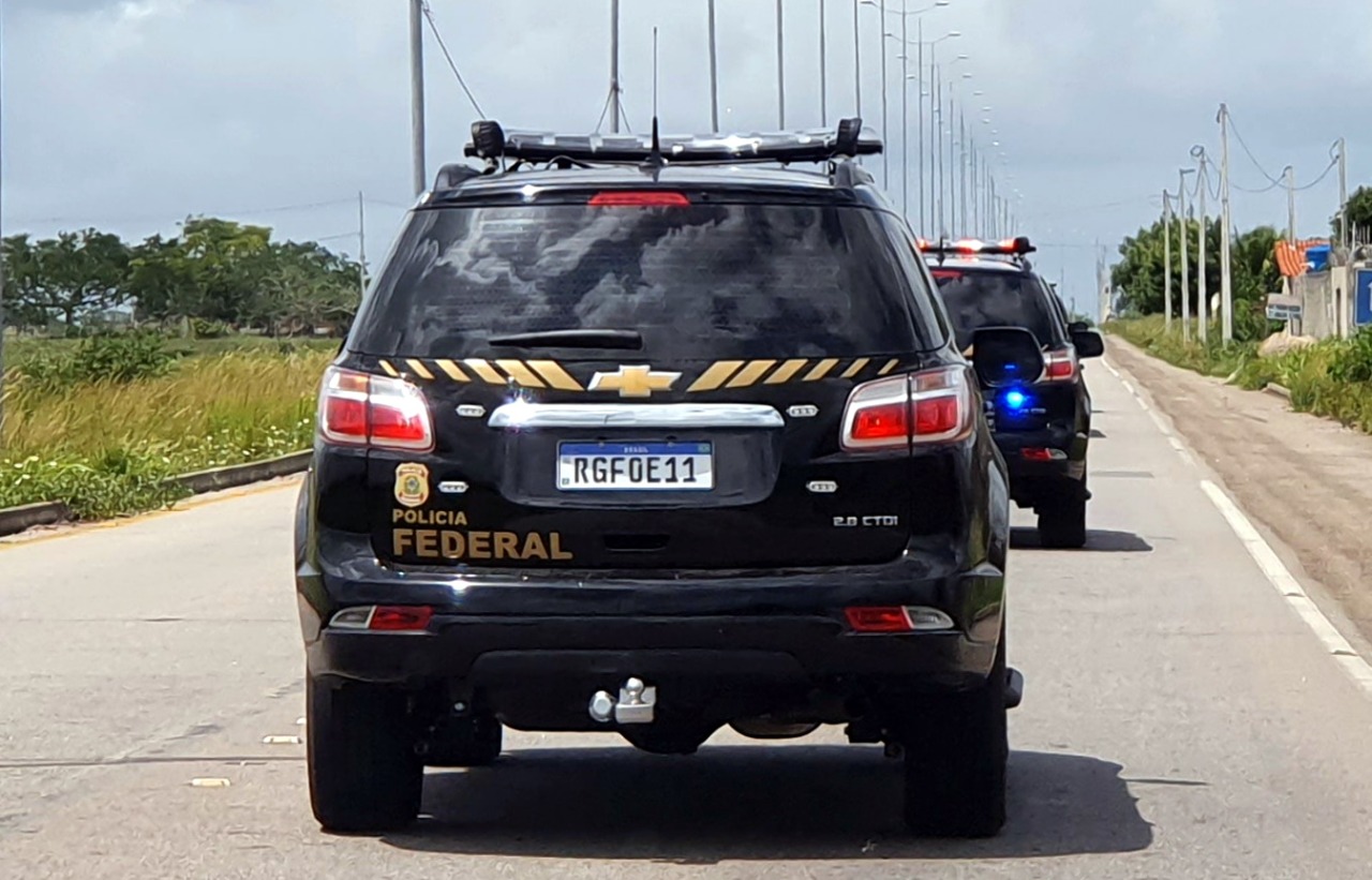 PF e Serviço de Imigração dos EUA prendem foragido carioca procurado por triplo homicídio