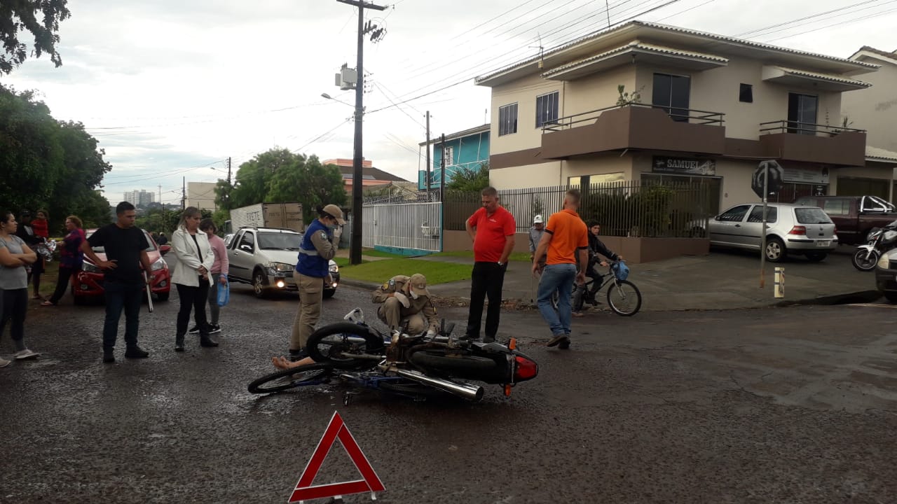 Colisão entre moto e bicicleta deixa homem ferido Presidente