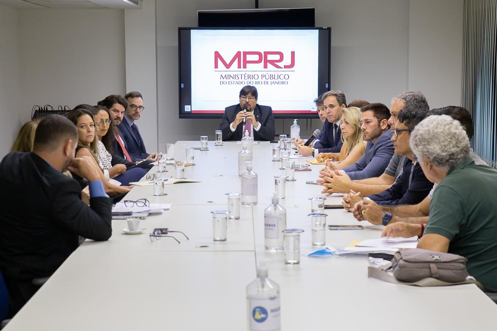 MPRJ recebe parlamentares para discutir denúncias contra Gabriel Monteiro