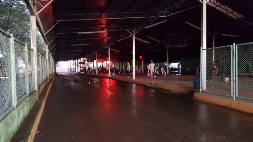 Terminal Sul inicia noite sem energia