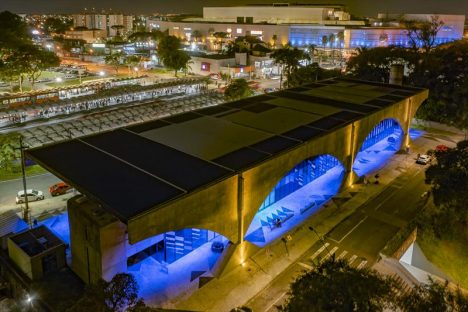 Rua que é uma das mais antigas de Curitiba ganha nova iluminação