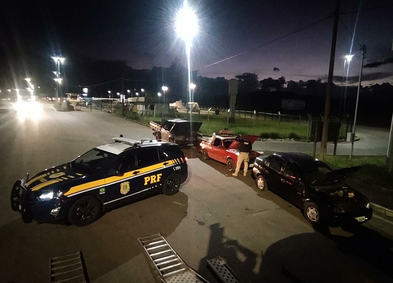 Em apenas quatro dias PRF recupera 7 veículos roubados sendo transportados em cegonheiras