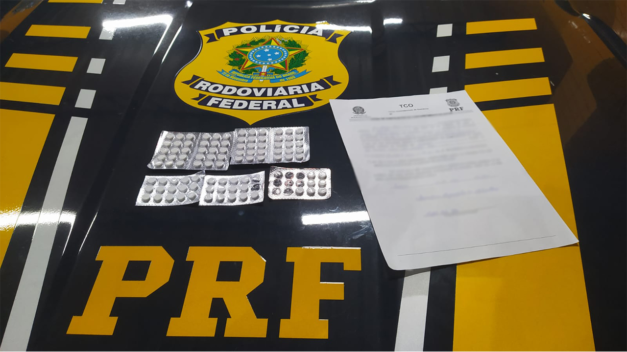 Em abordagens simultâneas, PRF apreende 120 comprimidos de rebites em Floriano