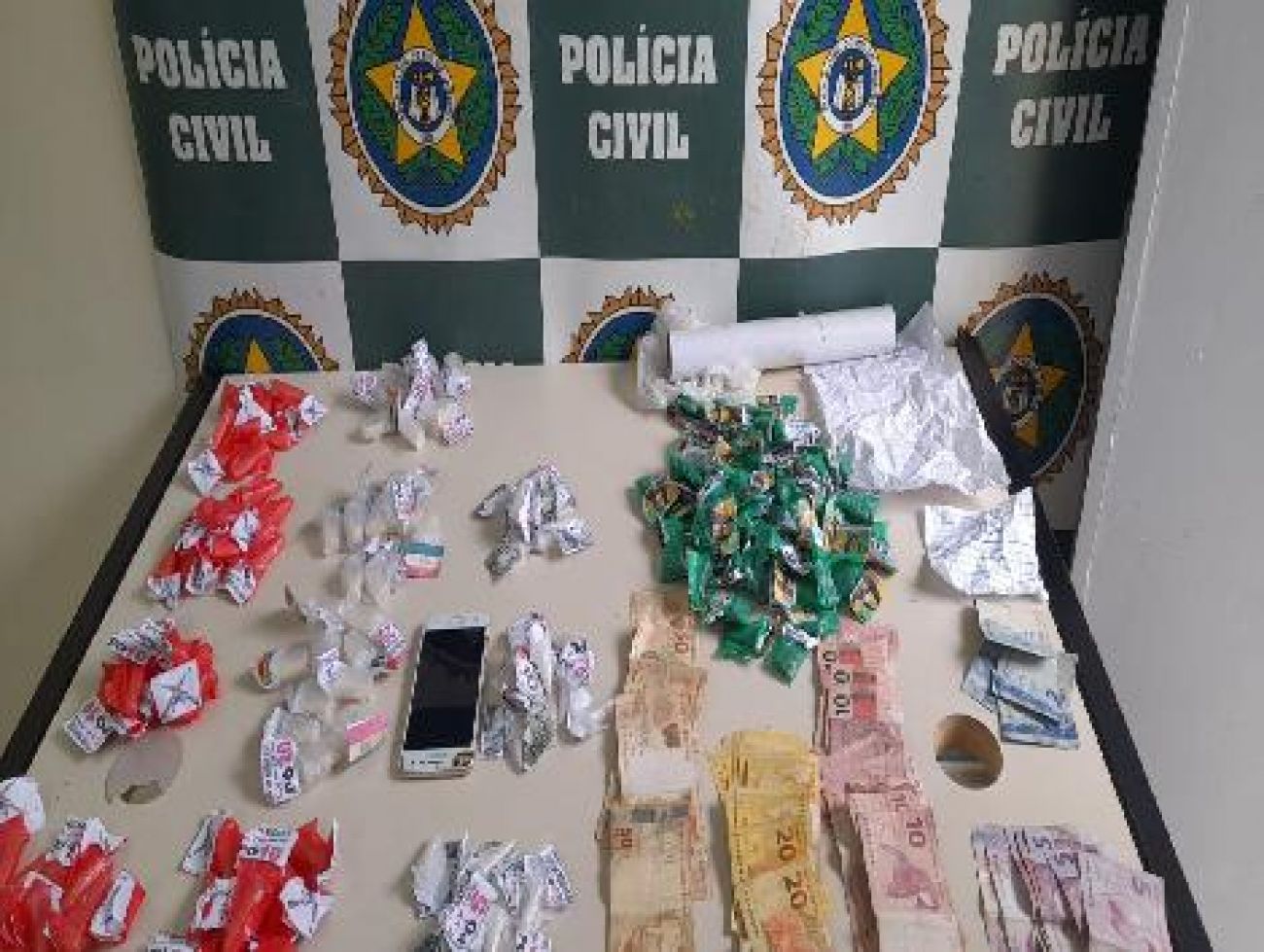 Polícia Civil realiza operação contra quadrilha de disque-drogas em Barra do Piraí