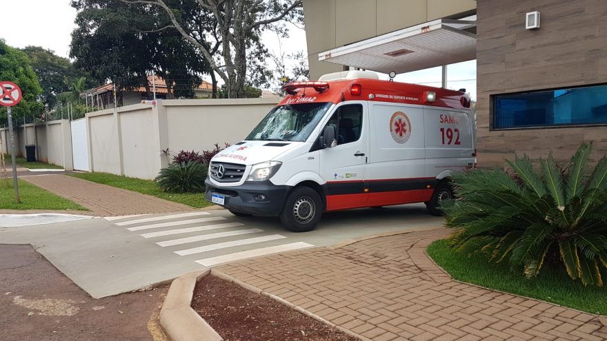 Homem é socorrido em condomínio no Bairro Parque Verde, em Cascavel