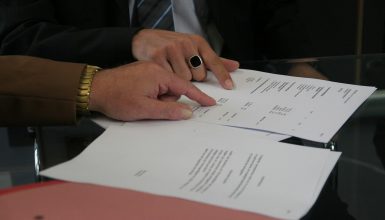 Imagem referente a Banco BMG deverá devolver valores cobrados de aposentada