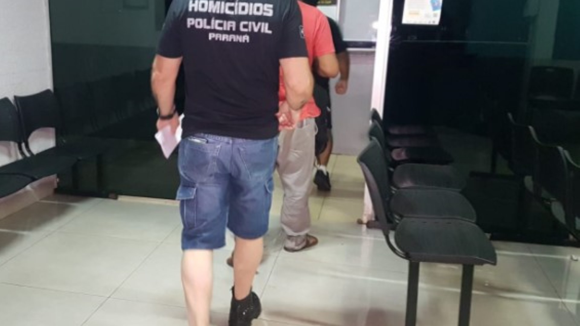Homem acusado por chacina no Bairro Brasília é levado até a carceragem