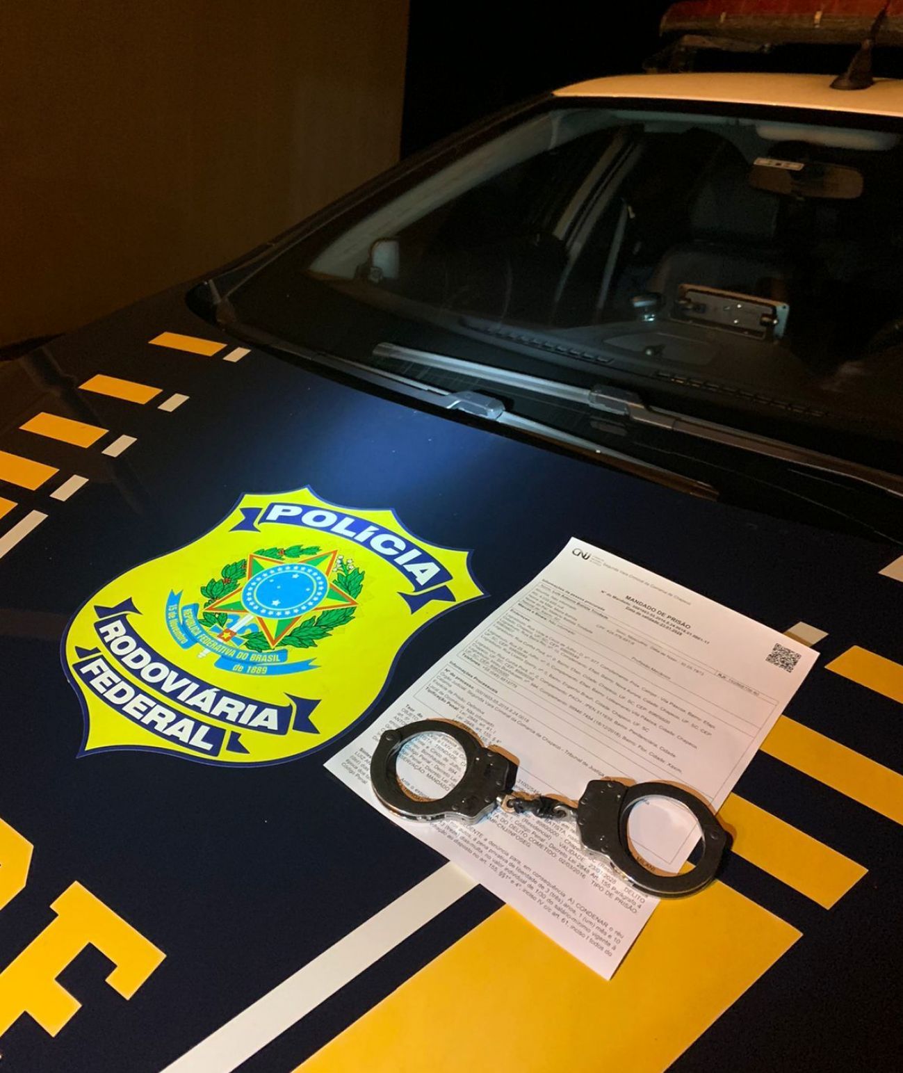 Homem procurado pela Justiça por dano qualificado é preso na BR 282 em Lages