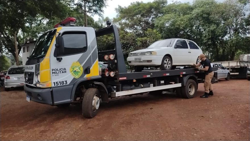 Veículo furtado ontem, em frente à Havan, é recuperado pela PM na Estrada São Salvador