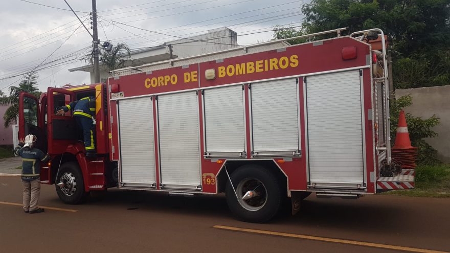 Princípio de incêndio em residência mobiliza Corpo de Bombeiros ao Bairro Coqueiral