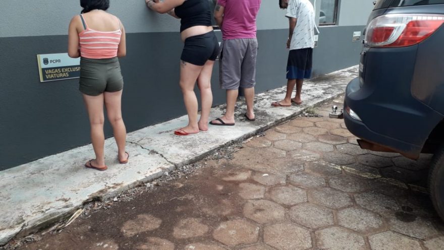 PRF detém quatro pessoas e apreende mais de 31 quilos de maconha na BR-277
