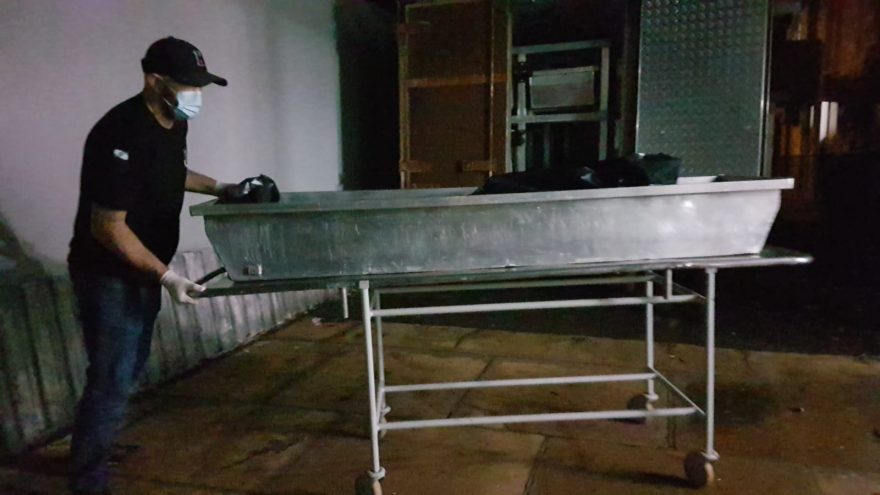 Corpo de homem vítima de enforcamento é encaminhado ao IML de Cascavel