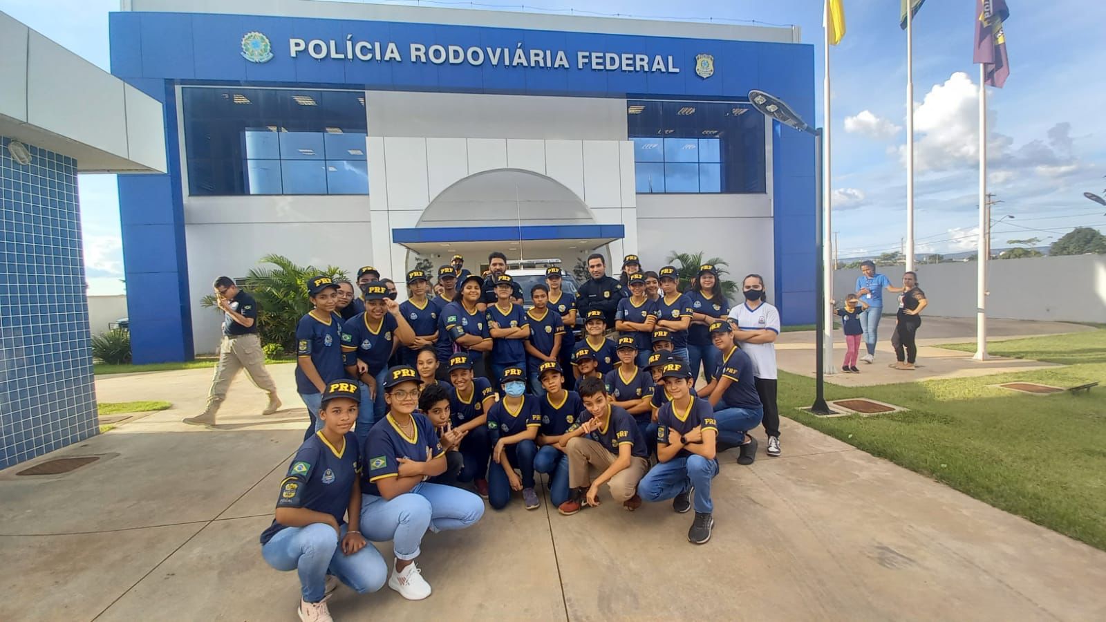 Alunos da ETI Padre Josimo visitam sede da Superintendência da PRF em Palmas