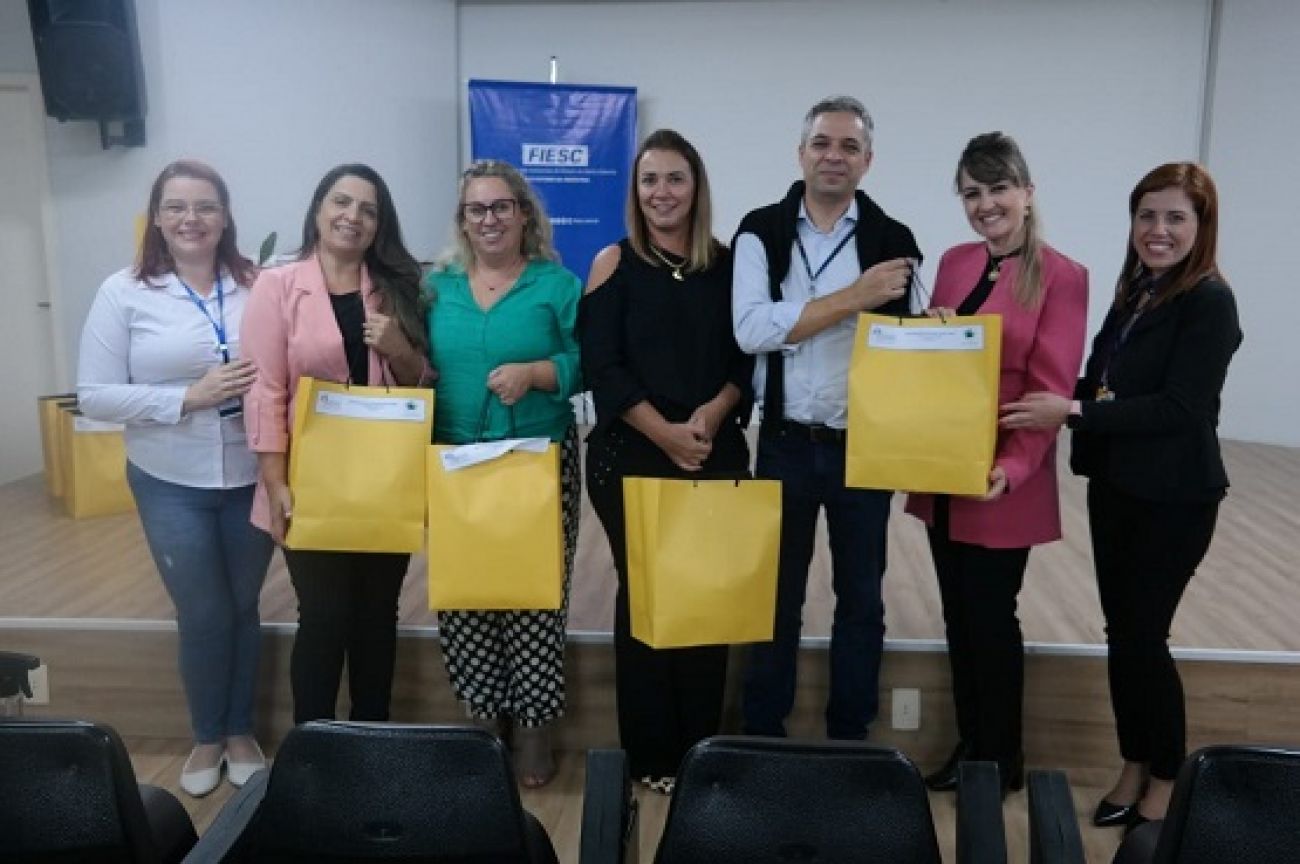 Empresas parceiras do programa Novos Caminhos são homenageadas na região Sul de SC