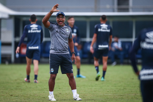 Grêmio finaliza preparativos para enfrentar a Ponte Preta