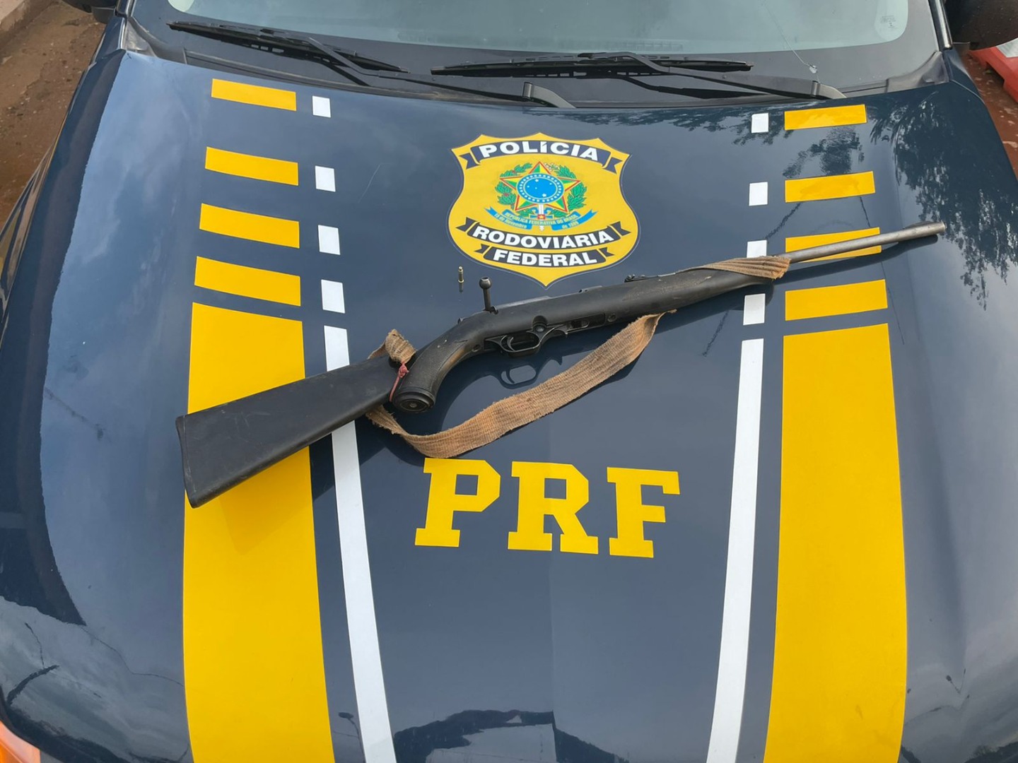 Carabina é apreendida pela PRF