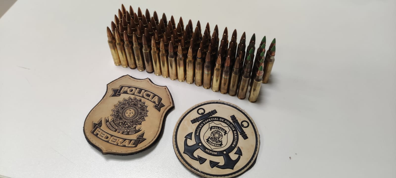 Polícia Federal realiza apreensão de munições de fuzil