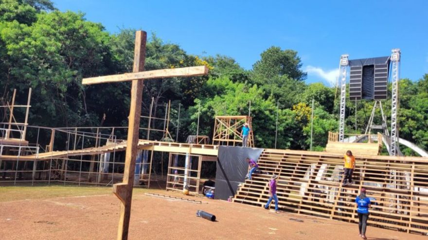 Apresentação do teatro ‘Paixão de Cristo’ acontece neste domingo; veja