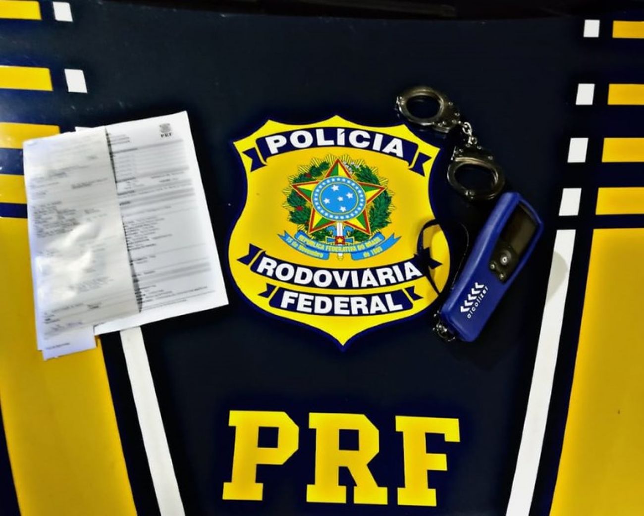 Homem é preso por dirigir caminhão sob efeito de álcool