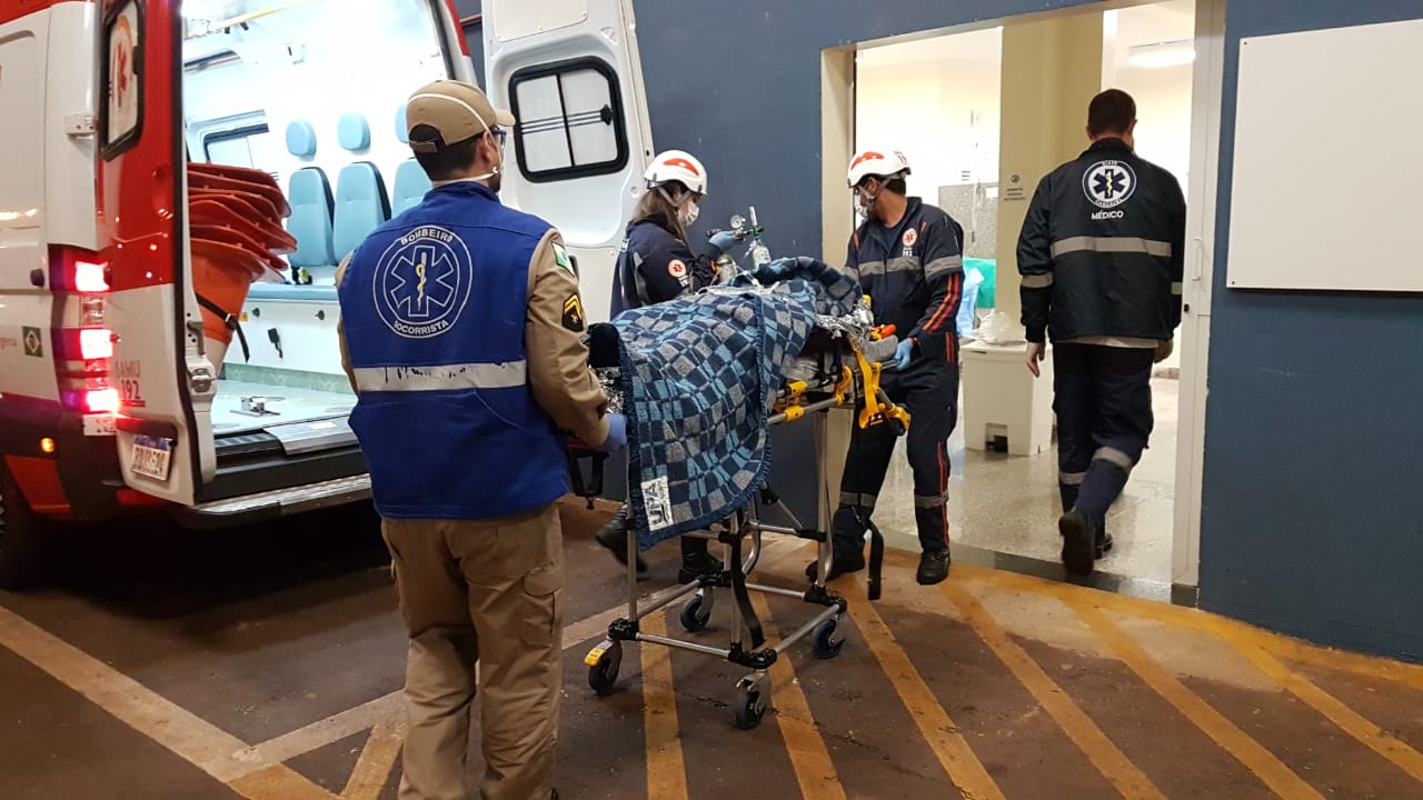 Homem tem perna amputada após ser atropelado em Santa Tereza do Oeste