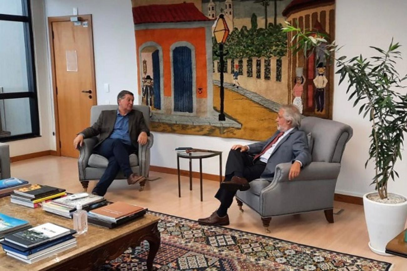 Presidente do TJ recebe prefeito da Capital para discutir avanços do programa Lar Legal