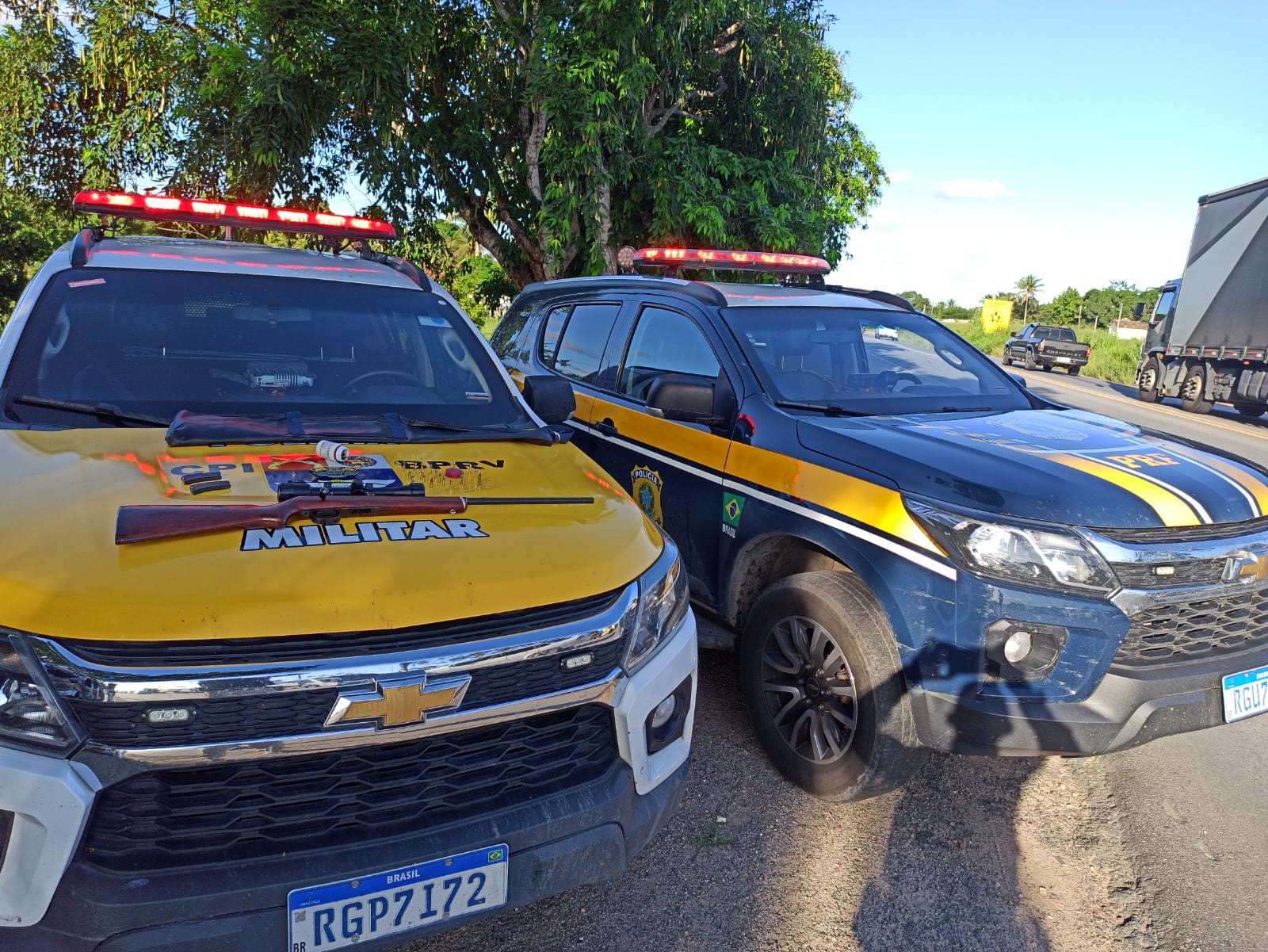 PRF recupera veículo roubado há 5 meses em Recife/PE