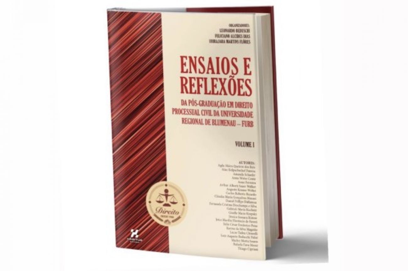 Magistrados colaboram com livro sobre ensaios e reflexões da pós-graduação da FURB