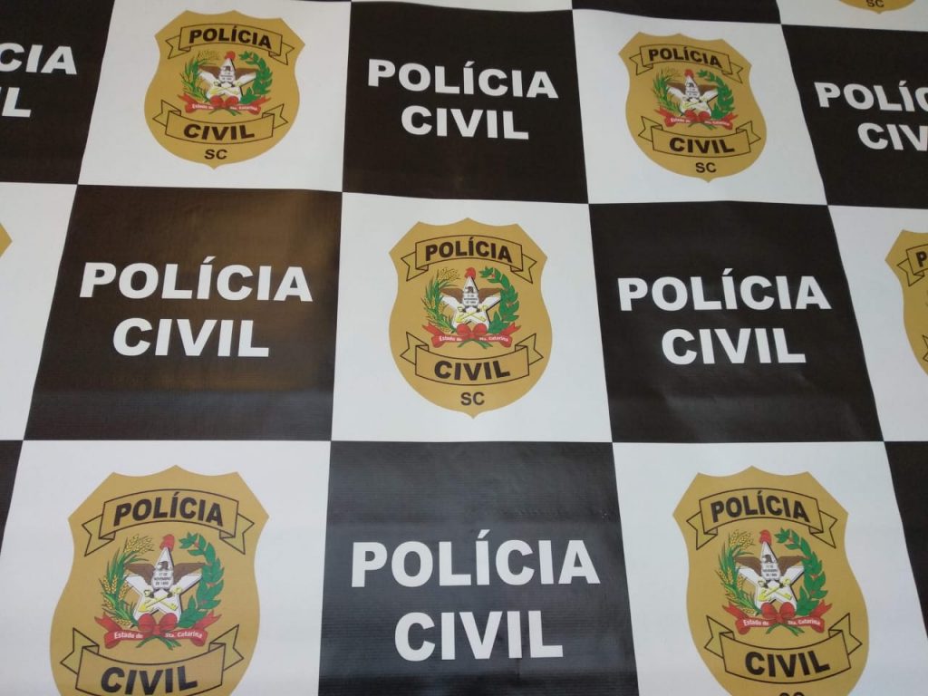Polícia Civil faz indiciamentos por violação de direito autoral após investigação em Mafra
