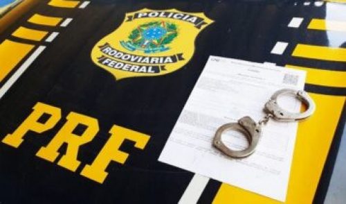 Procurado por homicídio em São Paulo é detido pela PRF no Trevo do Ibó Imagem referente a Procurado por homicídio em São Paulo é detido pela PRF no Trevo do Ibó