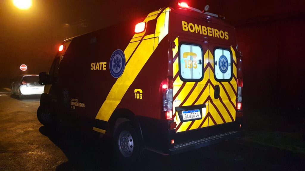Adolescente é agredido em briga no colégio e ficou ferido