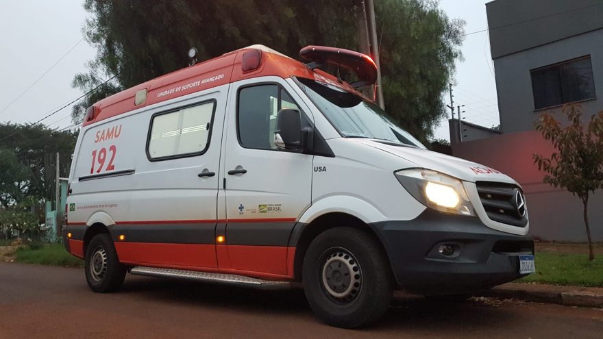Idosa passa mal e é socorrida pelo SAMU no Bairro Esmeralda