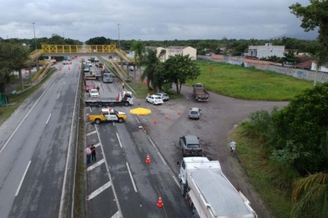 DER/PR realiza reparos em passarela e libera tráfego de veículos em Paranaguá Imagem referente a DER/PR realiza reparos em passarela e libera tráfego de veículos em Paranaguá
