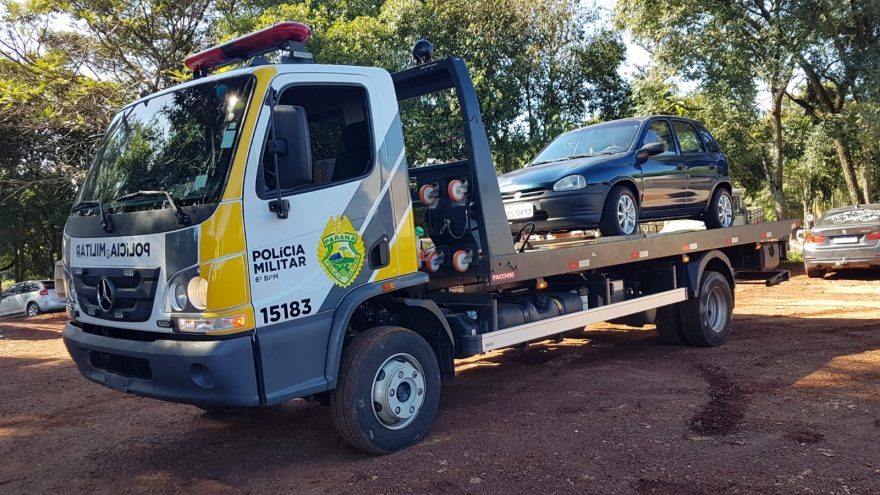 Corsa furtado na Avenida Brasil é recuperado pela PM no Interlagos