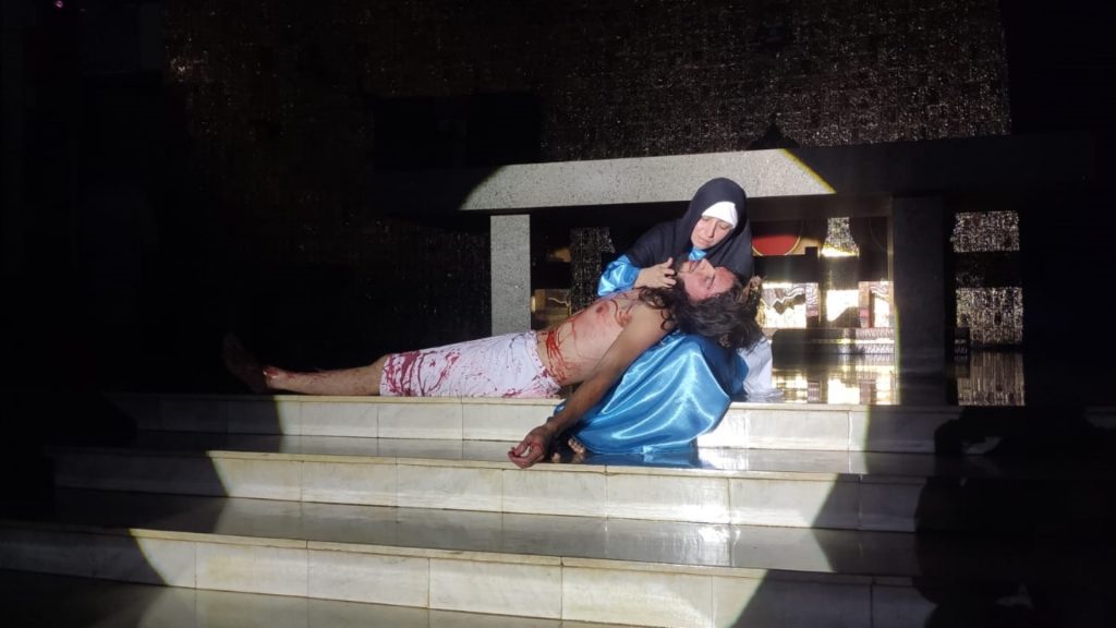 Via Sacra Viva é encenada na Catedral Nossa Senhora Aparecida